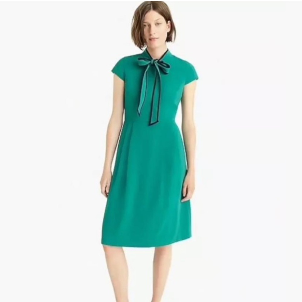 J Crew 365 Crepe Green Front Tye Neck Dress